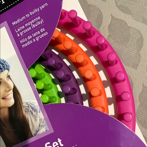 Threads Knitting Loom Set - Multicolor - Picture 4 of 6